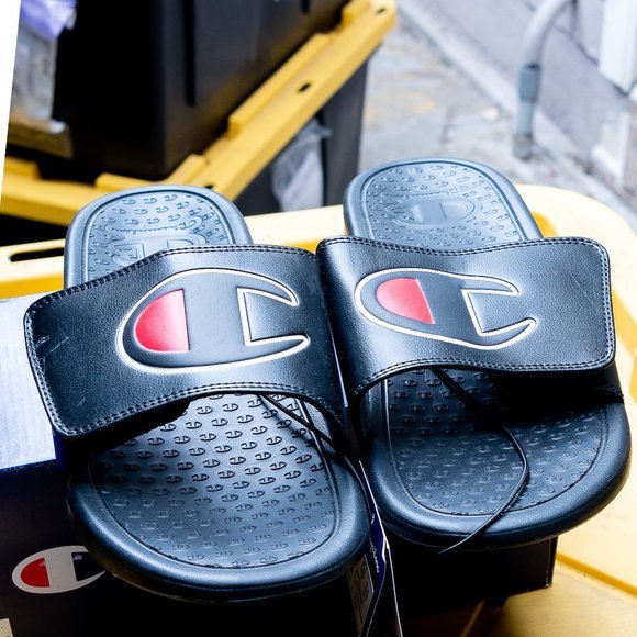Champion Unisex/Men's‎ Lightweight Logo Slides - Picture 1 of 5